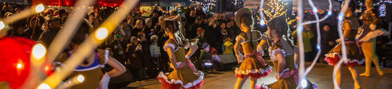 gingerbread dancers