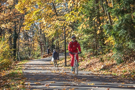 Spirit Trail cyclists